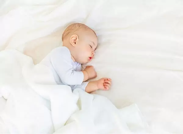 Как отучить ребенка от ночных кормлений смесью