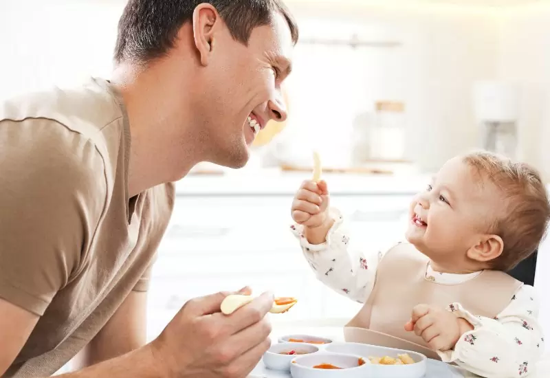 Как ранний прикорм влияет на набор лишнего веса?