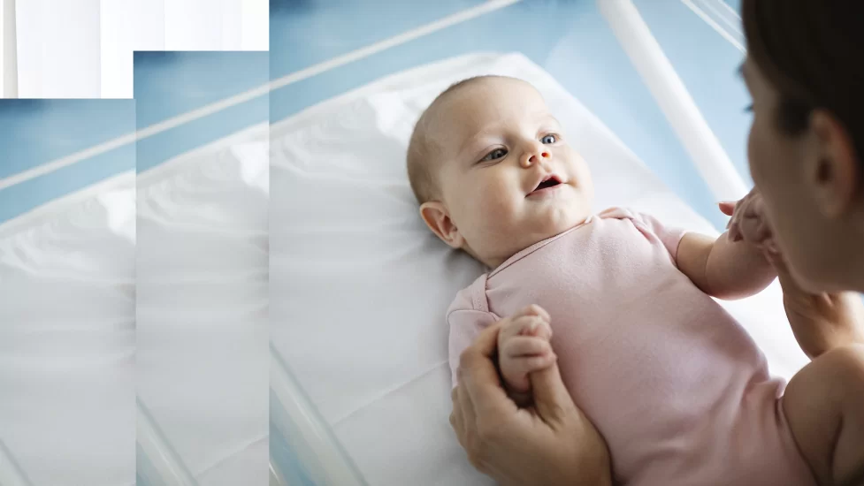 Меконий у новорожденны: что это такое и каким он должен быть