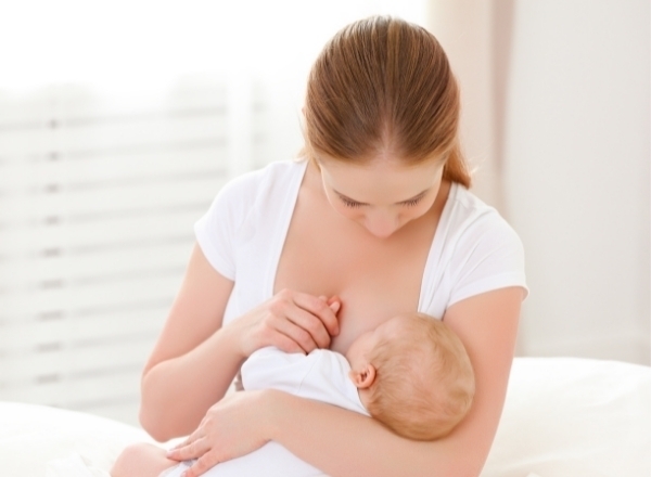 10 ошибок при кормлении новорожденных